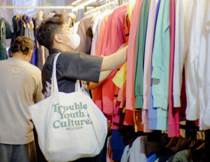 Netizen pecinta thrifting impor meradang sebut harusnya urusin koruptor