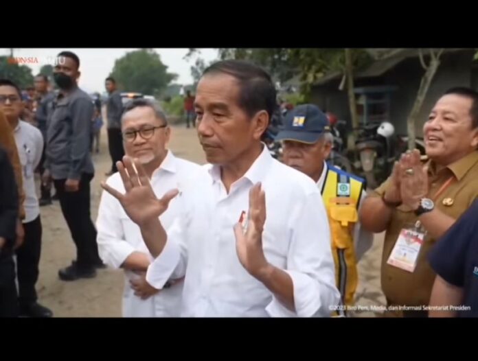 Presdien Jokowi ambil alih perbaiakan jalan di Lampung, Gubernur lampung bertepuk tangan