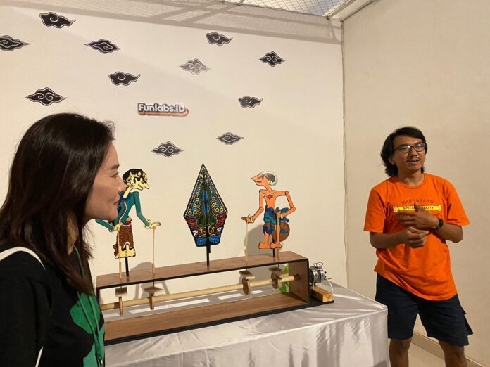 Pameran seni wayang dengan judul Tilik Masa Cilik