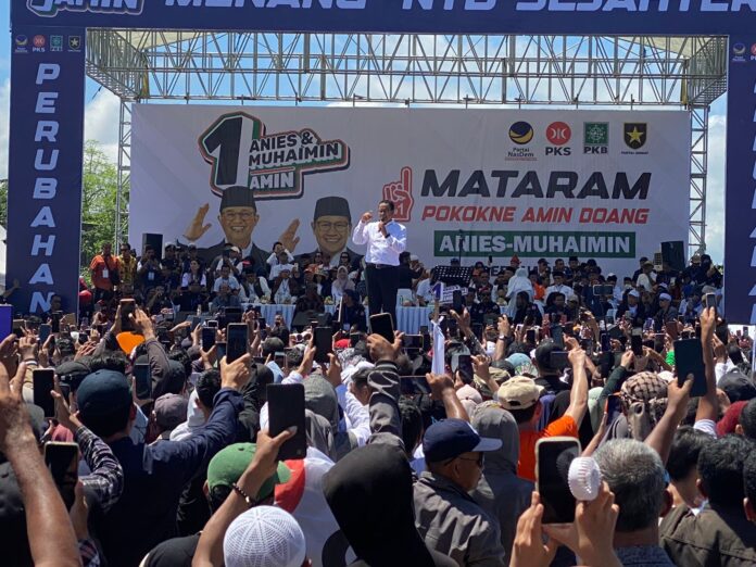 Anies Baswedan gelar kampanye di lapangan Karang Pule Mataram