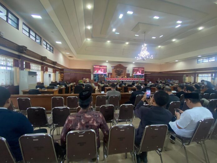 Suasana rapa paripurna DPRD NTB agenda penetapan alat kelengkapan dewan